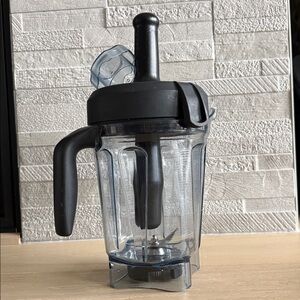 Vitamix 64oz pitcher jar container with Lid